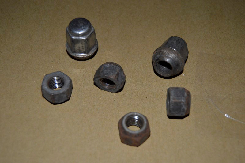 Wheel lug nuts with open top